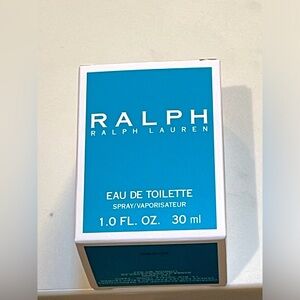 Ralph Lauren Women's Perfume - Fresh & Floral With Magnolia, Apple, and Iris